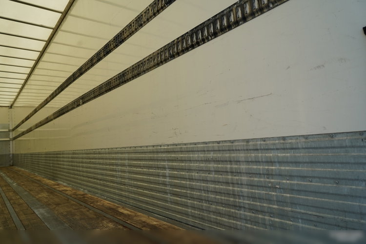 Fruehauf / KONTENER / KOFFER / 2 OSIE / SAF / 2020 ROK / BARDZO MOCNA PODŁOGA: SZYNA-DESKA  zdjęcie 17