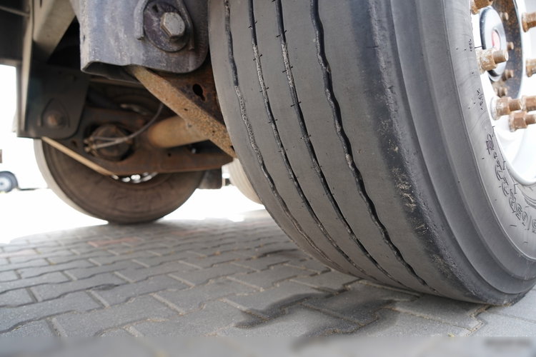 Fruehauf / KONTENER / KOFFER / 2 OSIE / SAF / 2020 ROK / BARDZO MOCNA PODŁOGA: SZYNA-DESKA  zdjęcie 21