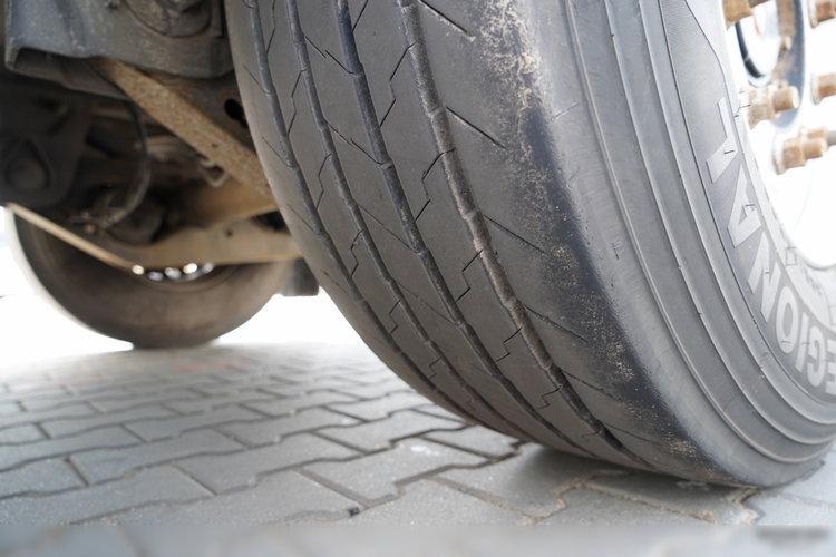 Fruehauf / KONTENER / KOFFER / 2 OSIE / SAF / 2020 ROK / BARDZO MOCNA PODŁOGA: SZYNA-DESKA  zdjęcie 22