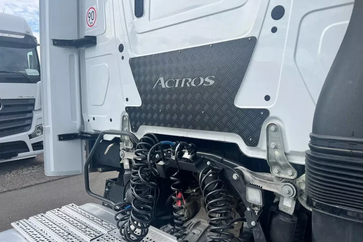 Mercedes ACTROS L prokontraktowy zdjęcie 24