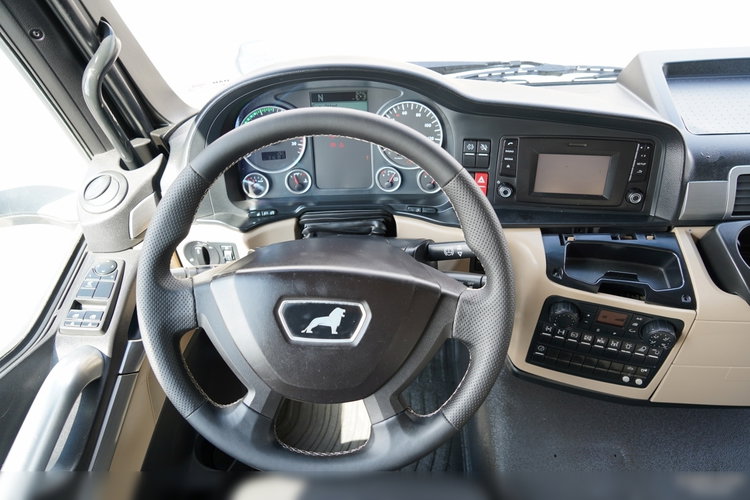 MAN TGS 41.460 / 8x4 / WYWROTKA / 2 STRONNA / BORDMATIC / HYDROBURTA / MEILLER KIPER /  / OPONY 100% / EURO 6 / 2017 R / SPROWADZONA  zdjęcie 39