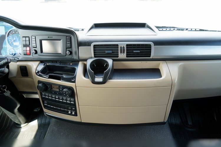 MAN TGS 41.460 / 8x4 / WYWROTKA / 2 STRONNA / BORDMATIC / HYDROBURTA / MEILLER KIPER /  / OPONY 100% / EURO 6 / 2017 R / SPROWADZONA  zdjęcie 42