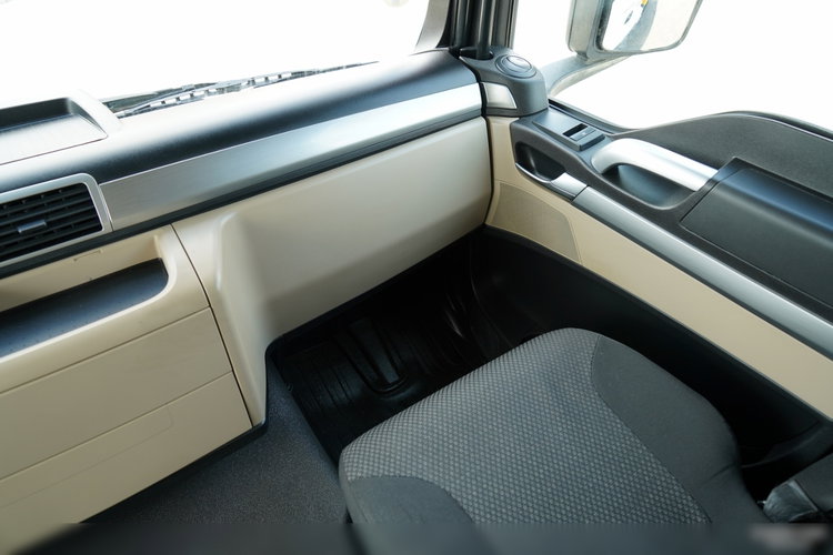 MAN TGS 41.460 / 8x4 / WYWROTKA / 2 STRONNA / BORDMATIC / HYDROBURTA / MEILLER KIPER /  / OPONY 100% / EURO 6 / 2017 R / SPROWADZONA  zdjęcie 43