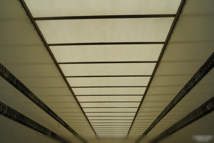 Fruehauf / KONTENER / KOFFER / 2 OSIE / SAF / BARDZO MOCNA PODŁOGA: SZYNA-DESKA zdjęcie 18