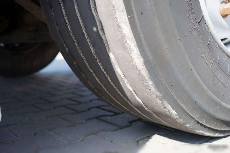 Fruehauf / KONTENER / KOFFER / 2 OSIE / SAF / BARDZO MOCNA PODŁOGA: SZYNA-DESKA zdjęcie 22