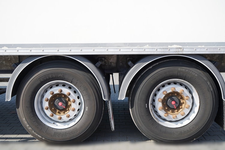 Fruehauf / KONTENER / KOFFER / 2 OSIE / SAF / BARDZO MOCNA PODŁOGA: SZYNA-DESKA zdjęcie 23