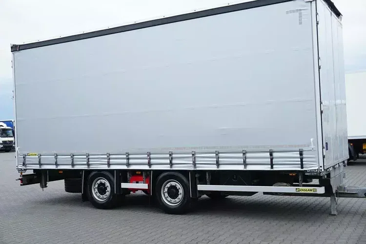 ZASŁAW TANDEM / PRZEJAZDOWA / DŁ. 7.3 M / OŚ PODNOSZONA zdjęcie 16