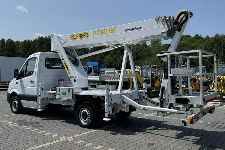 Mercedes Sprinter zdjęcie 14