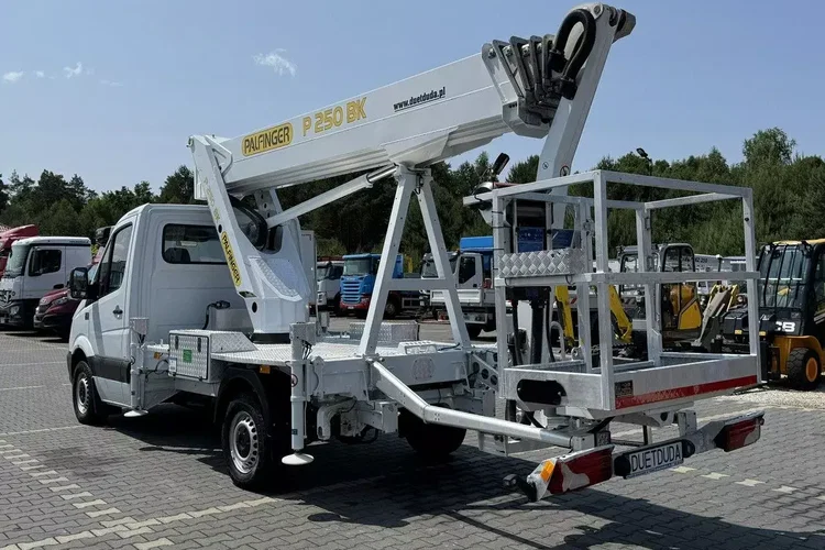 Mercedes Sprinter zdjęcie 16