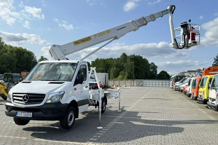 Mercedes Sprinter zdjęcie 2