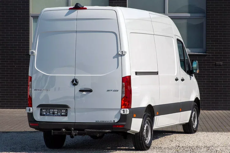 Mercedes Sprinter L2H2 317 CDI ŚREDNI zdjęcie 8
