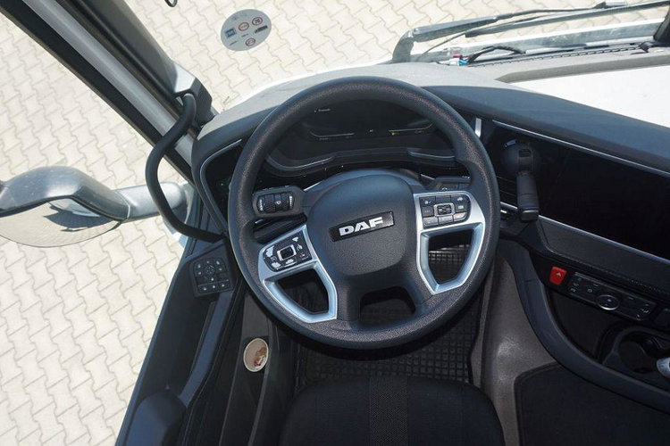 DAF XF 480 FT zdjęcie 6