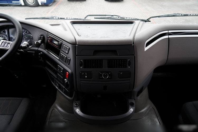 DAF XF 480 / SPACE CAB / KLIMA POSTOJOWA / SPROWADZONY / PO KONTRAKCIE SERWISOWYM zdjęcie 31