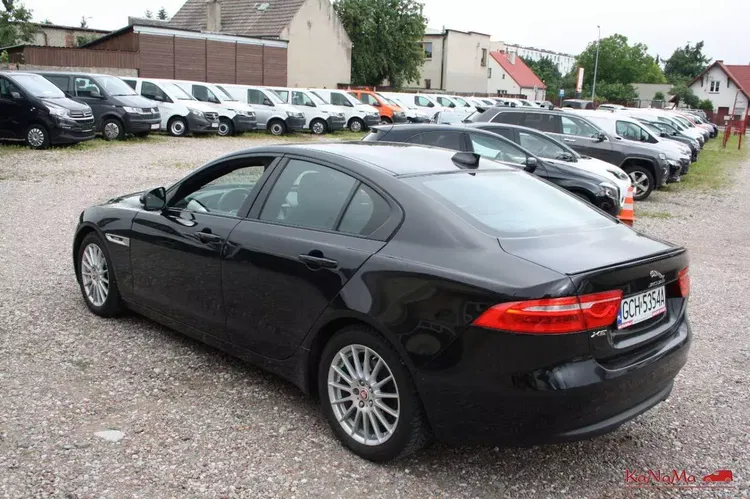 Jaguar xe zdjęcie 11