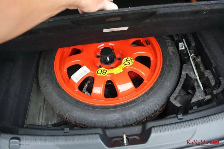 Jaguar xe zdjęcie 17