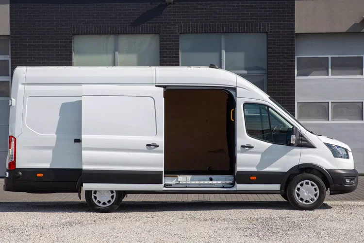Ford Transit 170KM L4H3 Furgon TREND BUSINESS zdjęcie 25