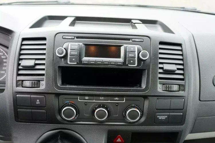 Volkswagen Transporter zdjęcie 33