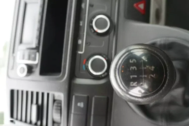 Volkswagen Transporter zdjęcie 35