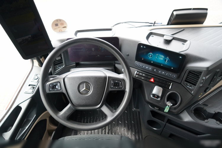 Mercedes ACTROS 1845 / MP5 / BIG SPACE / PO KONTRAKCIE SERWISOWYM zdjęcie 32