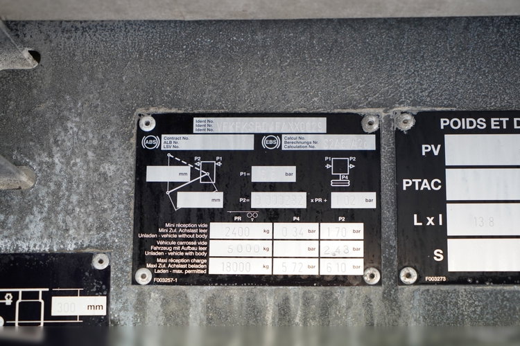 Fruehauf / KONTENER / KOFFER / OSIE SAF / 2 OSIE / ROLETA / MOCNA PODŁOGA: SZYNA DESKA zdjęcie 18