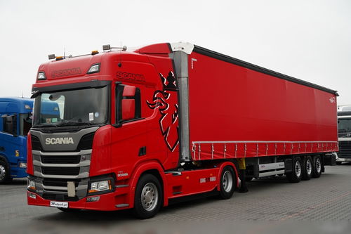 Scania R 450 / ZESTAW / + SCHMITZ / FIRANKA STANDARD / PODNOSZONA OŚ / DACH PODNOSZONY / 2022 ROK
