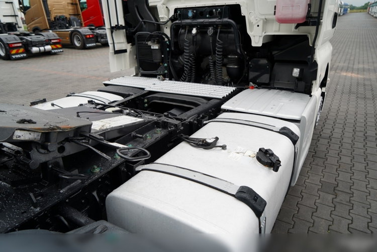 MAN TGX 18.470 / LOW DECK / MEGA / XXL / REGULOWANE SIODŁO / 2020 ROK / NAVI / SPROWADZONY / PO KONTRAKCIE SERWISOWYM zdjęcie 15