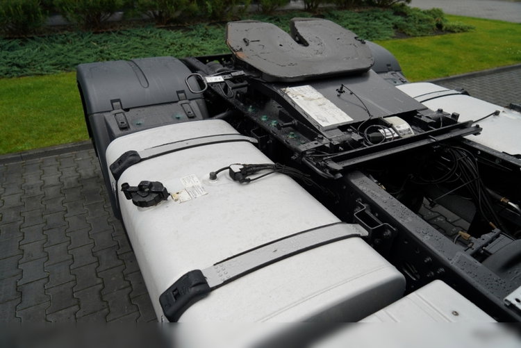 MAN TGX 18.470 / LOW DECK / MEGA / XXL / REGULOWANE SIODŁO / 2020 ROK / NAVI / SPROWADZONY / PO KONTRAKCIE SERWISOWYM zdjęcie 16