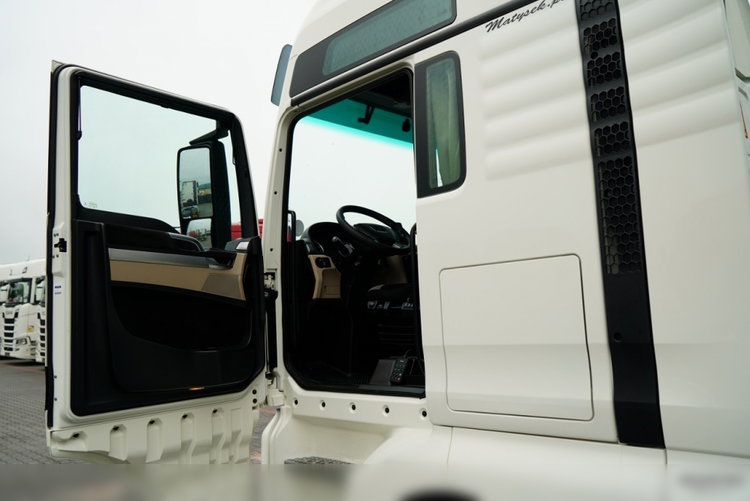 MAN TGX 18.470 / LOW DECK / MEGA / XXL / REGULOWANE SIODŁO / 2020 ROK / NAVI / SPROWADZONY / PO KONTRAKCIE SERWISOWYM zdjęcie 21