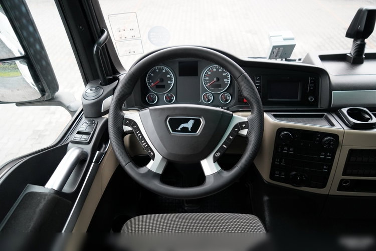 MAN TGX 18.470 / LOW DECK / MEGA / XXL / REGULOWANE SIODŁO / 2020 ROK / NAVI / SPROWADZONY / PO KONTRAKCIE SERWISOWYM zdjęcie 28
