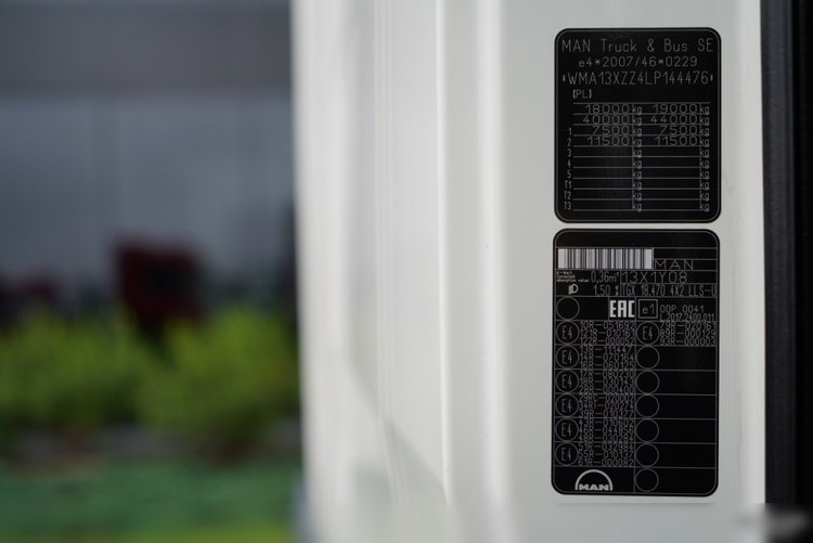 MAN TGX 18.470 / LOW DECK / MEGA / XXL / REGULOWANE SIODŁO / 2020 ROK / NAVI / SPROWADZONY / PO KONTRAKCIE SERWISOWYM zdjęcie 38