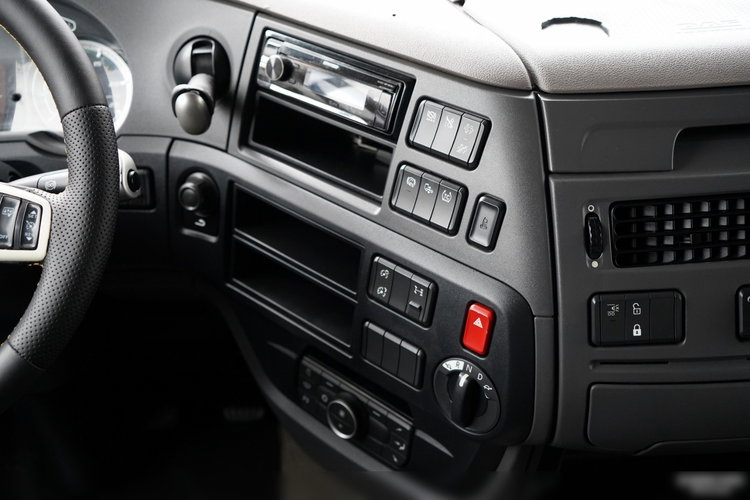 DAF XF 480 / SPACE CAB / PO KONTRAKCIE SERWISOWYM / SPROWADZONY  zdjęcie 31