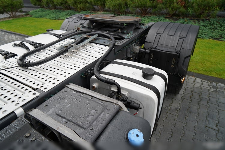 Volvo FH 460 / HYDRAULIKA / NISKA KABINA / SPROWADZONY / PO KONTRAKCIE SERWISOWYM zdjęcie 13