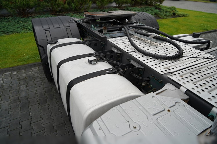 Volvo FH 460 / HYDRAULIKA / NISKA KABINA / SPROWADZONY / PO KONTRAKCIE SERWISOWYM zdjęcie 18