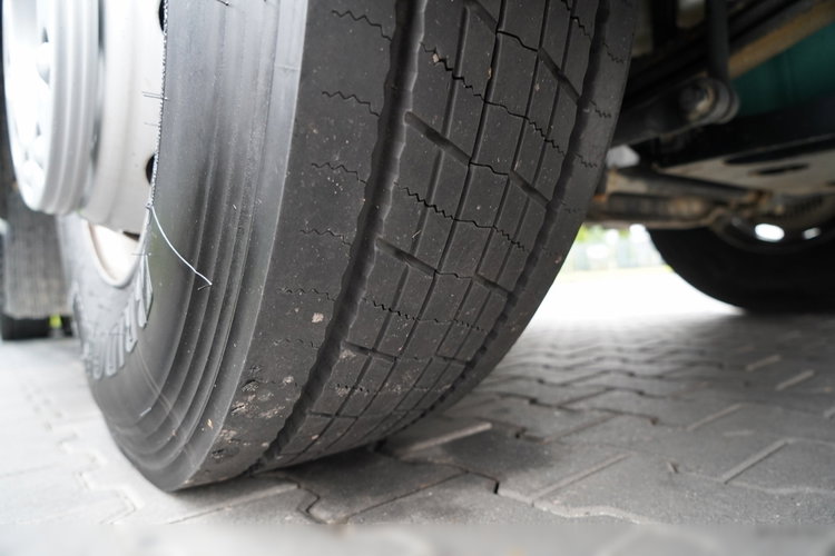 Volvo FH 460 / HYDRAULIKA / NISKA KABINA / SPROWADZONY / PO KONTRAKCIE SERWISOWYM zdjęcie 19