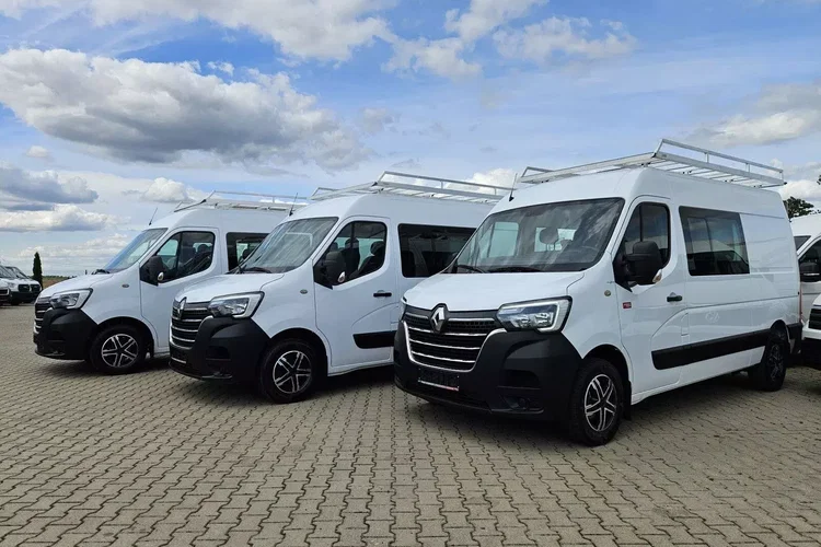 Renault Master L2H2 84999zł Netto Brygadówka 6 osób 2.3 dCi/150KM zdjęcie 3