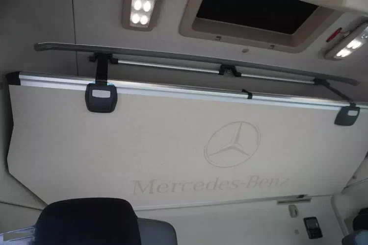 Mercedes-Benz Actros 2545 MP5 / Kabina BIG / BDF zdjęcie 26