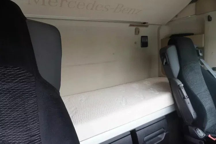 Mercedes-Benz Actros 2545 MP5 / Kabina BIG / BDF zdjęcie 27