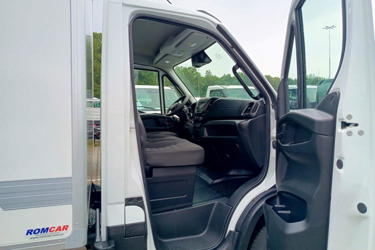 Iveco Daily 70C18H zdjęcie 14