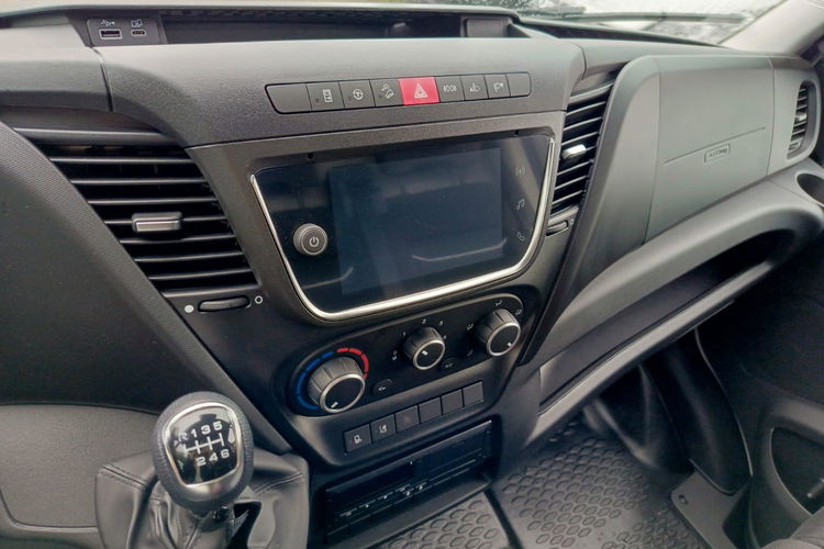 Iveco Daily 70C18H zdjęcie 18
