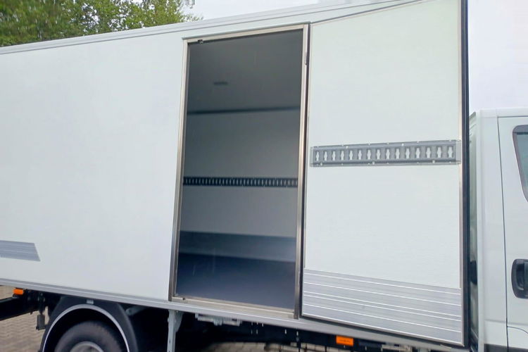 Iveco Daily 70C18H zdjęcie 19