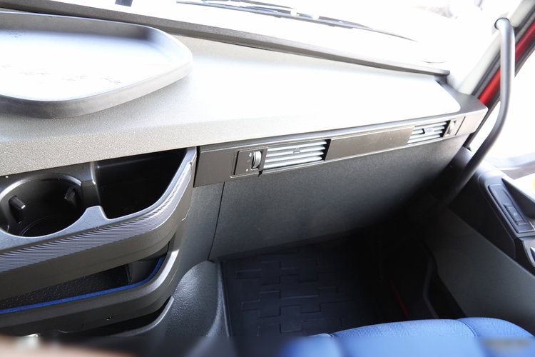 Volvo FH 500 / I-SAVE / XXL / I-PARK COOL / NOWY MODEL / OPONY 100 % / + SCHMITZ FIRANKA STANDARD / PODNOSZONA OŚ / DACH PODNOSZONY / 2022 ROK / PO ZŁOTYM KONTRAKCIE SERWISOWYM zdjęcie 31