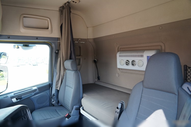 Scania R 450 / RETARDER /  PRZYSTAWKA PTO / KLIMA POSTOJOWA /  CAŁA NA PODUSZKACH / ALUFELGI  / SPROWADZONA / PO  KONTRAKCIE SERWISOWYM zdjęcie 25