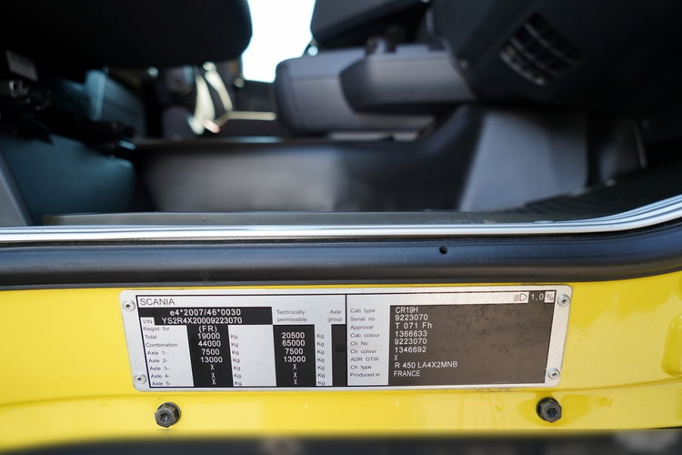 Scania R 450 / RETARDER /  PRZYSTAWKA PTO / KLIMA POSTOJOWA /  CAŁA NA PODUSZKACH / ALUFELGI  / SPROWADZONA / PO  KONTRAKCIE SERWISOWYM zdjęcie 37