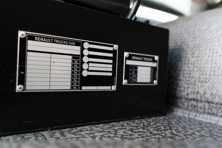 Renault T 440 / 13 LITROWY / HYDRAULIKA / RETARDER  / ALUFELGI/ SPROWADZONY / PO KONTRAKCIE SERWISOWYM zdjęcie 39