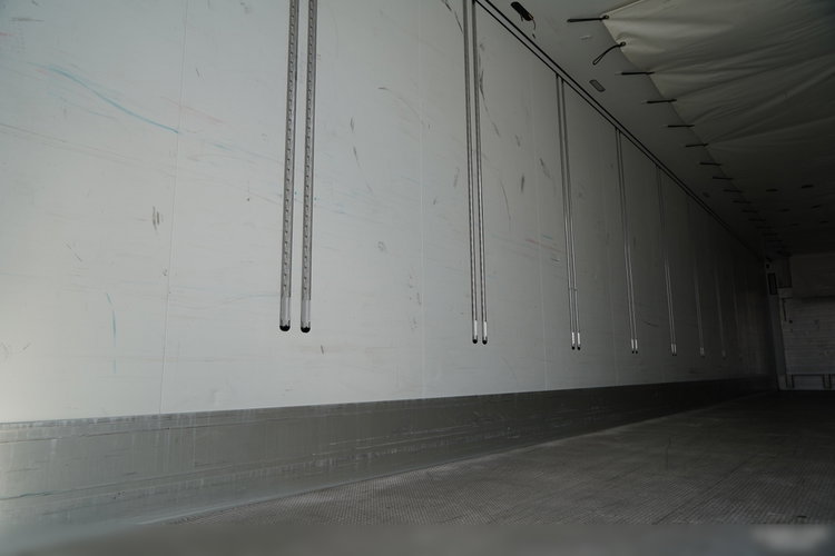 SCHMITZ CARGOBULL / 2023 ROK / CHŁODNIA / THERMO KING SLX 300 / DOPPELSTOCK / KOSZ NA PALETY  zdjęcie 16