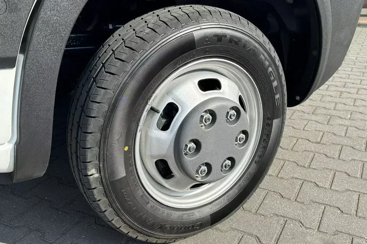 Iveco Daily 50C18 V zdjęcie 8