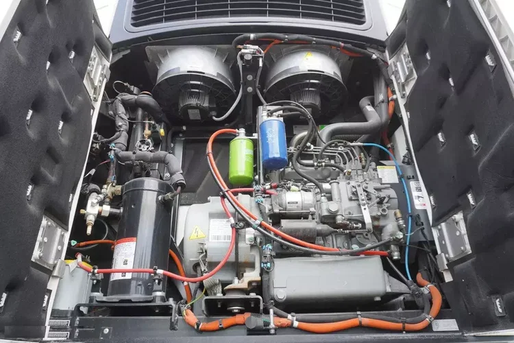 Kogel S24 / 2023 / Carrier Vector 1550 / Doppelstock zdjęcie 10