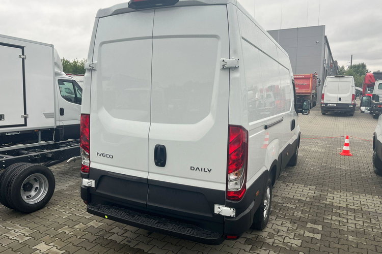 Iveco Daily zdjęcie 8