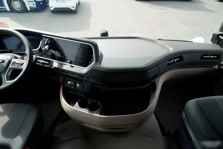 DAF XG 530 / RETARDER / CAŁY NA PODUSZKACH / KLIMA POSTOJOWA /  zdjęcie 35