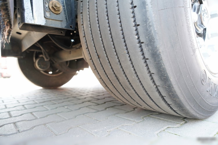 KAESSBOHRER / FIRANKA / MEGA / LOWDECK / 2021 ROK / DACH PODNOSZONY zdjęcie 22